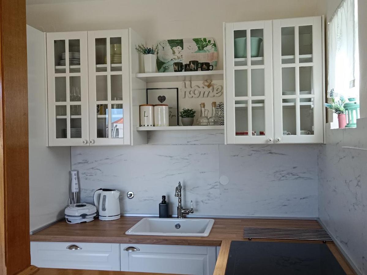 Apartments Popaj Komiža Kültér fotó