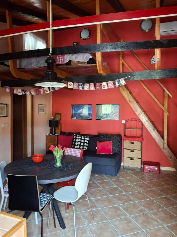 Apartments Popaj Komiža Kültér fotó