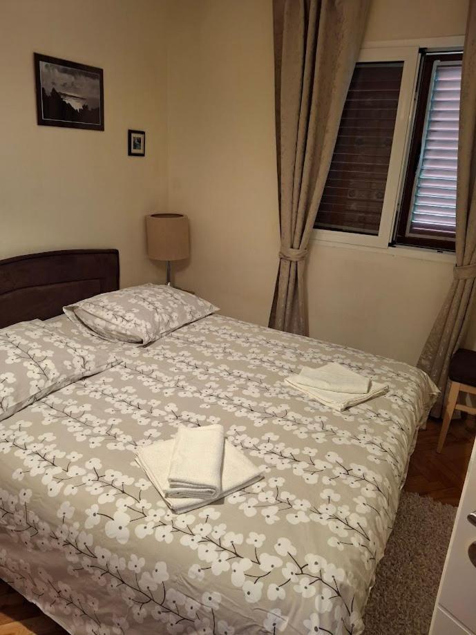 Apartments Popaj Komiža Kültér fotó