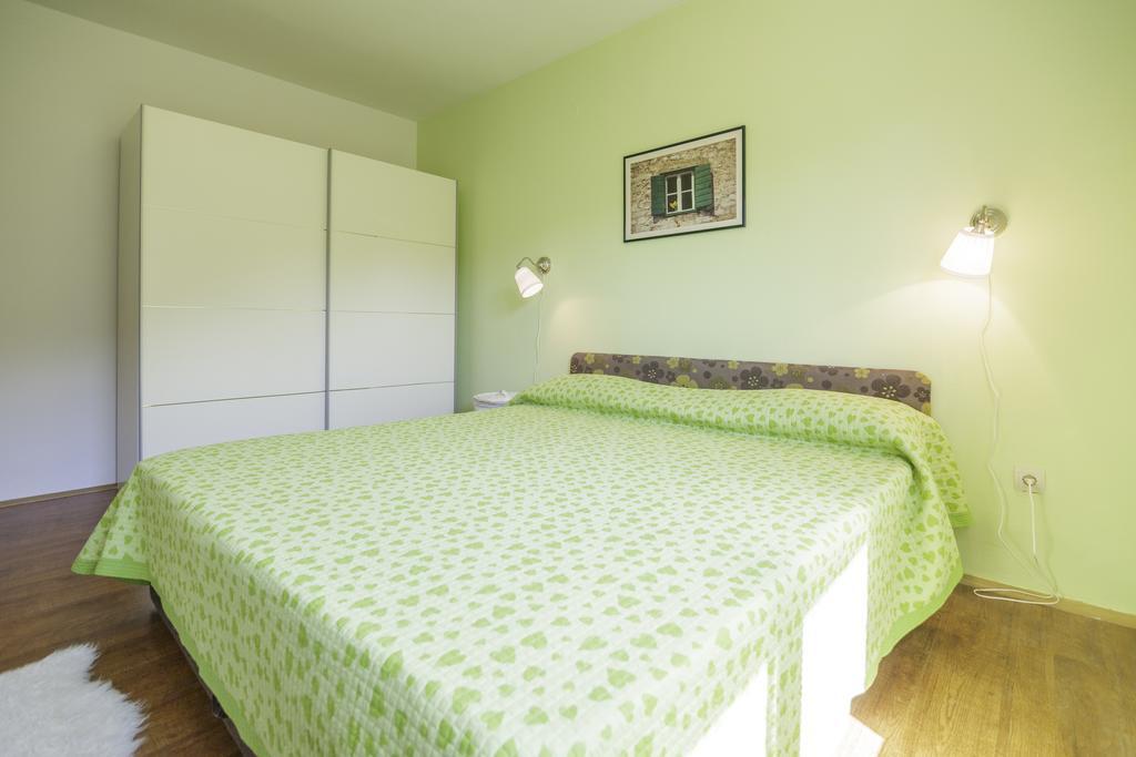Apartments Popaj Komiža Kültér fotó