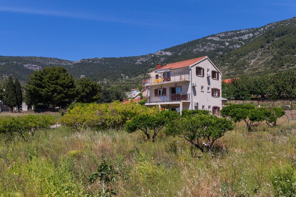 Apartments Popaj Komiža Kültér fotó