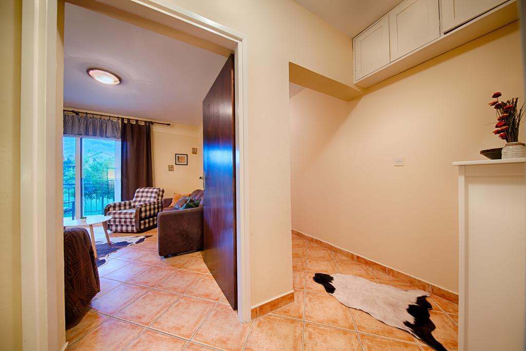 Apartments Popaj Komiža Kültér fotó