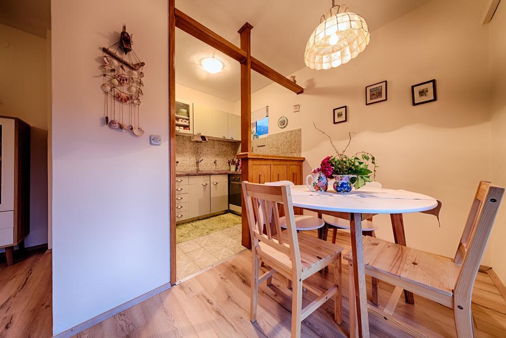 Apartments Popaj Komiža Kültér fotó